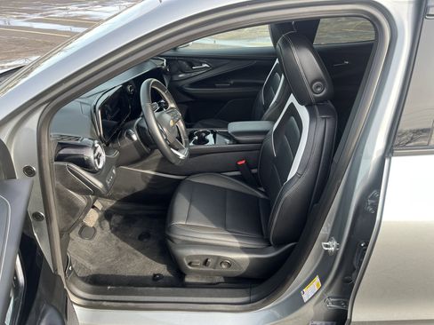 Used 2024 Chevrolet Blazer EV LT image 9