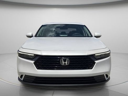 Certified 2023 Honda Accord EX image 4