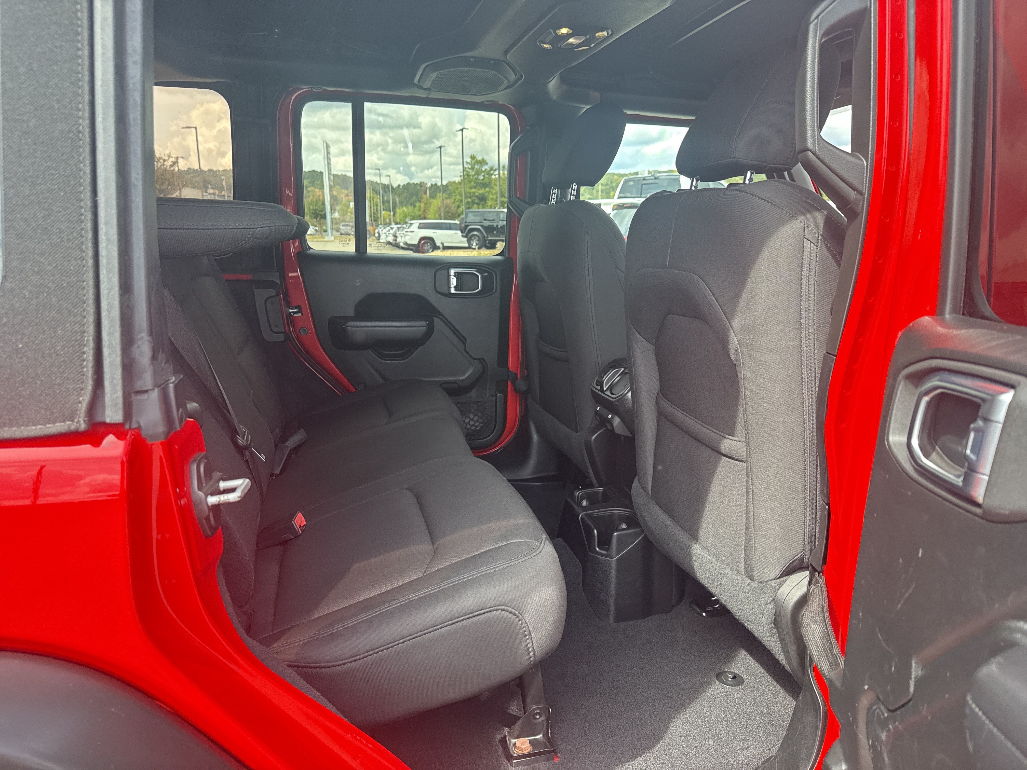Used 2019 Jeep Wrangler Unlimited Sport S AWD/4WD image 15