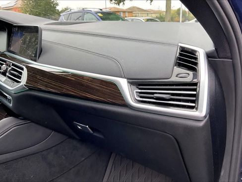 Used 2021 BMW X6 xDrive40i image 16