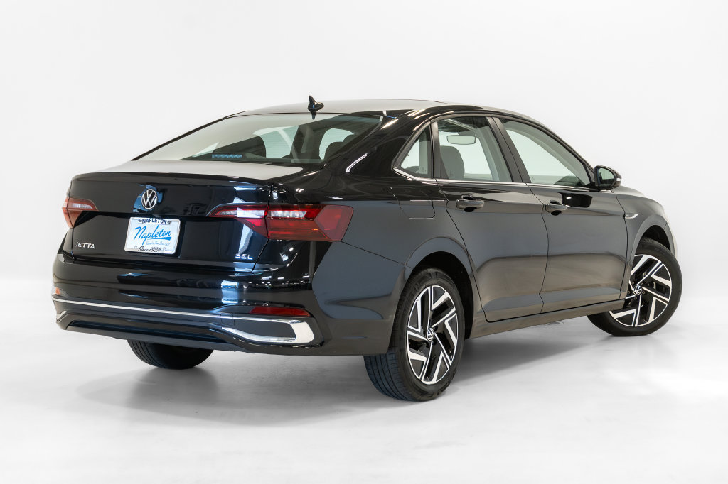 Used 2023 Volkswagen Jetta SEL FWD image 28