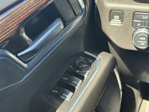 Used 2025 GMC Sierra 1500 Elevation AWD/4WD image 14