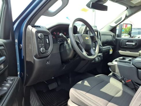 New 2026 Chevrolet Silverado 2500 Custom w/ Custom Value Package AWD/4WD image 7