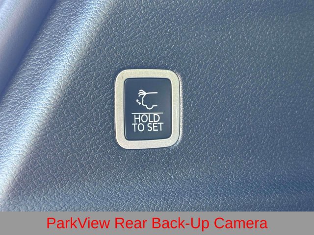 New 2027 Chrysler Pacifica Select FWD image 40