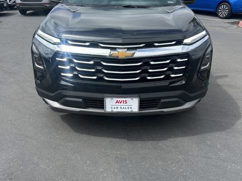 Used 2025 Chevrolet Equinox LT AWD/4WD image 2
