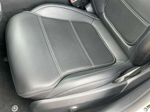 Used 2022 Mercedes-Benz C 300 Sedan image 19