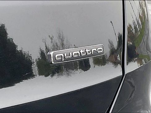 Used 2025 Audi Q3 2.0T Premium Plus image 11