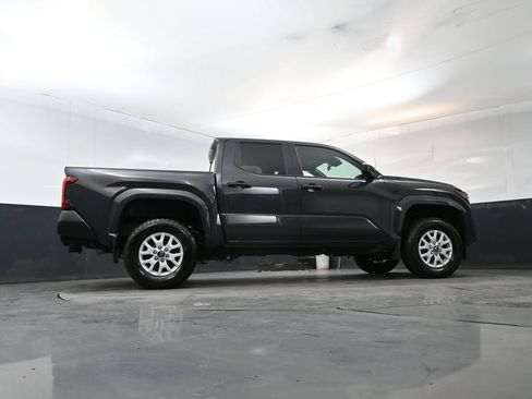 Used 2024 Toyota Tacoma SR AWD/4WD image 24