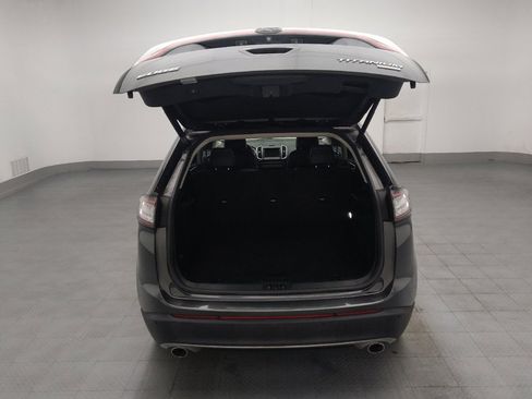 Used 2018 Ford Edge Titanium w/ Technology Package FWD image 29