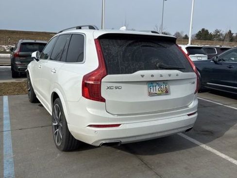 Used 2018 Volvo XC90 T6 Momentum w/ Convenience Package image 11