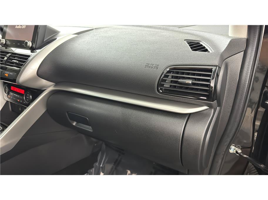 Used 2022 Mitsubishi Eclipse Cross SE FWD image 20
