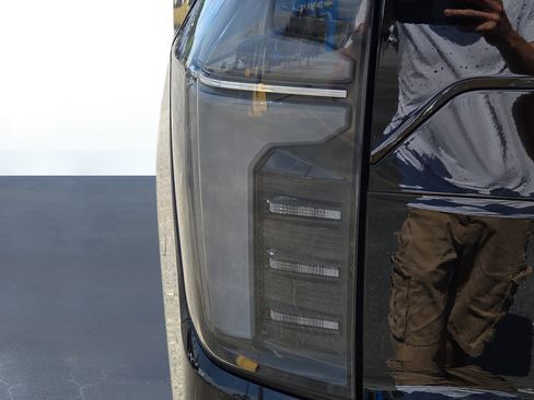 New 2026 Chevrolet Tahoe Premier RWD image 21
