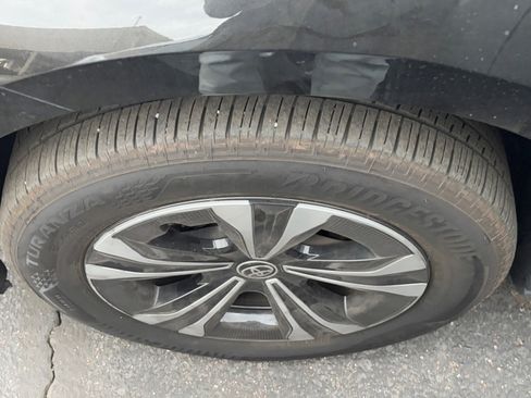 Used 2025 Toyota bZ4X FWD w/ Weather Package image 7