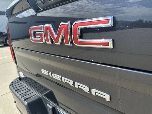 Certified 2024 GMC Sierra 1500 AT4 w/ Technology Package AWD/4WD image 32