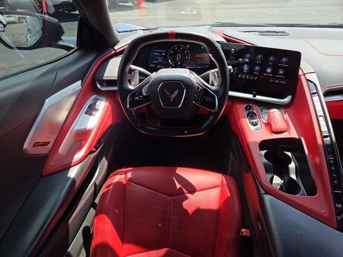 Used 2022 Chevrolet Corvette Stingray Premium Cpe w/ Z51 Performance Package RWD image 32