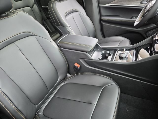 New 2026 Jeep Grand Cherokee Limited AWD/4WD image 10