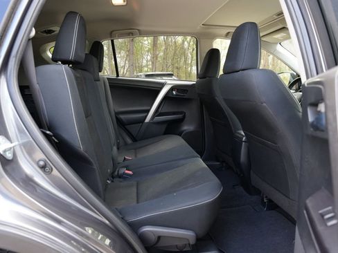 Used 2016 Toyota RAV4 XLE image 20