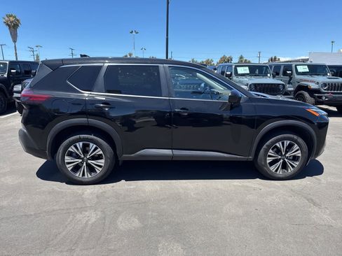 Used 2023 Nissan Rogue SV FWD image 15