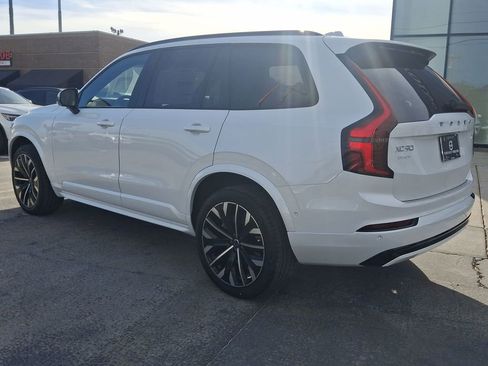New 2026 Volvo XC90 B6 Ultra w/ Lounge Package image 11