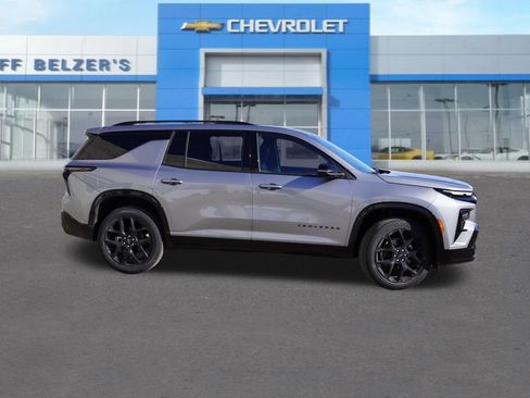 New 2026 Chevrolet Traverse RS w/ LPO, Floor Liner Package AWD/4WD image 2