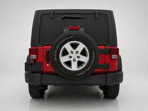 Used 2014 Jeep Wrangler Unlimited Sport w/ Quick Order Package 24S AWD/4WD image 4