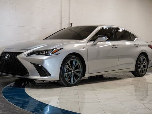 Used 2020 Lexus ES 350 F Sport w/ Accessory Package 2 image 4