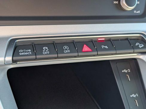 Used 2022 Audi Q3 2.0T Premium image 30