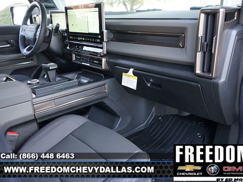New 2025 GMC Hummer EV 3X image 12