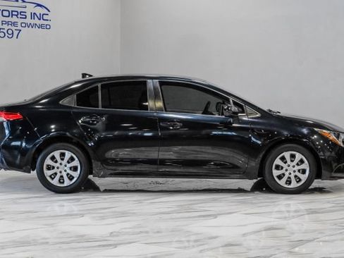 Used 2021 Toyota Corolla LE FWD image 9