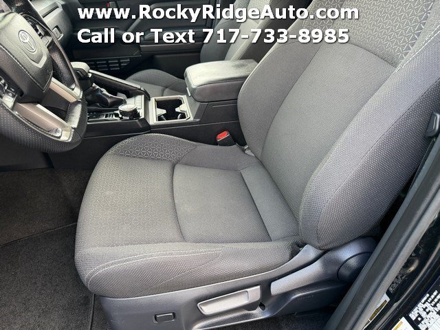 Used 2025 Toyota 4Runner SR5 AWD/4WD image 17
