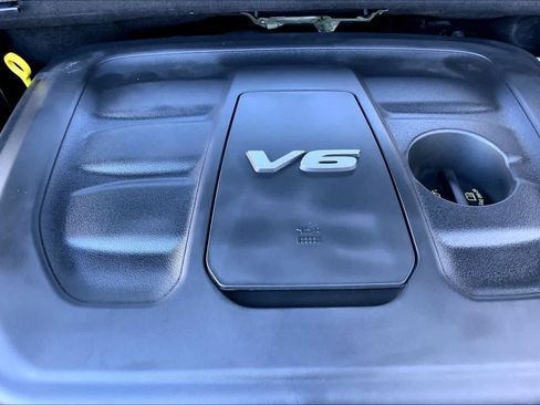 Used 2016 Jeep Grand Cherokee Limited image 31