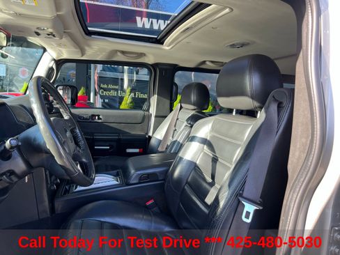 Used 2005 HUMMER H2 w/ Preferred Equipment Group AWD/4WD image 17