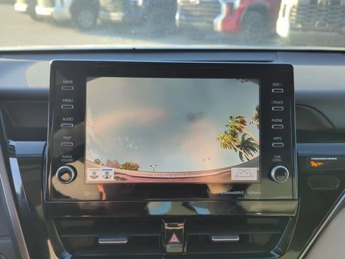 Certified 2022 Toyota Camry XLE FWD image 18