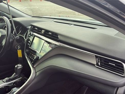 Used 2019 Toyota Camry SE image 28