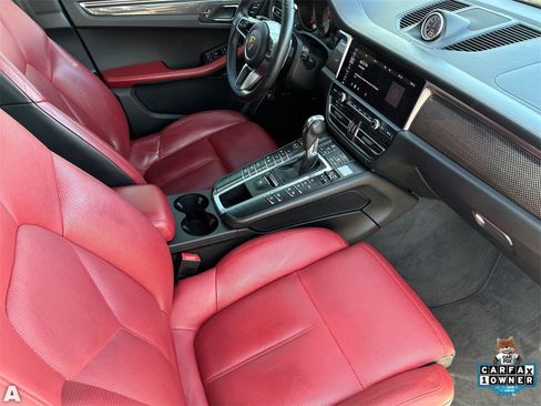 Used 2021 Porsche Macan S image 9