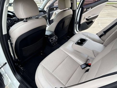 Used 2018 Kia Stinger Premium image 26