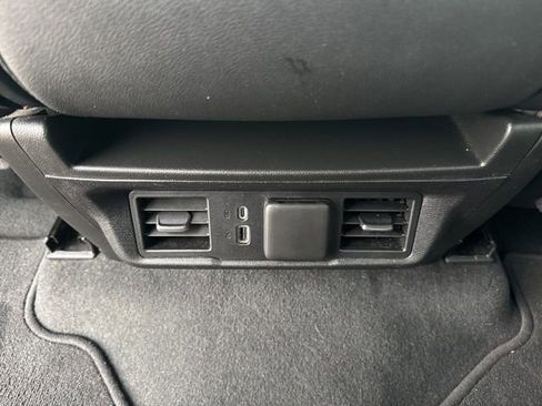 Used 2025 GMC Sierra 1500 SLT AWD/4WD image 17