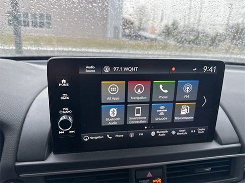 Certified 2024 Honda Pilot Touring image 9