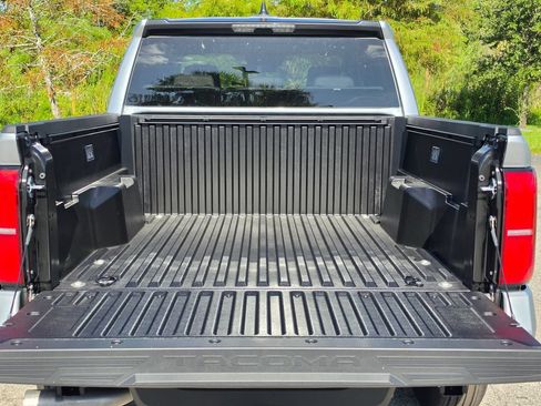 New 2026 Toyota Tacoma SR5 RWD image 31