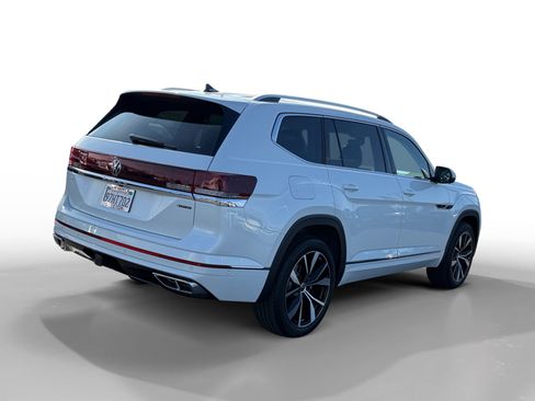 Certified 2026 Volkswagen Atlas SEL Premium R-Line AWD/4WD image 5