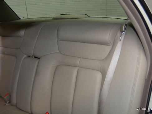 Used 1997 Cadillac De Ville D'Elegance w/ Safety/Security Pkg FWD image 23