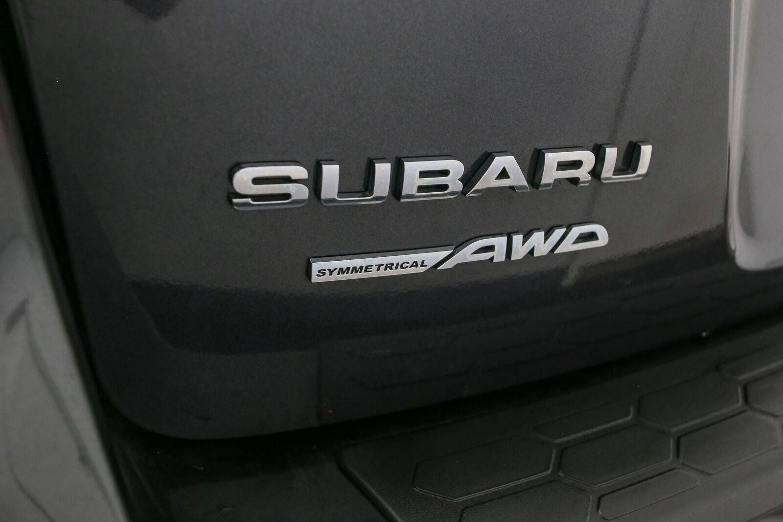 Used 2018 Subaru Crosstrek 2.0i Premium AWD/4WD image 11