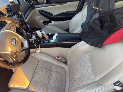 Used 2016 Nissan Maxima Platinum image 6