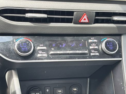 Used 2023 Hyundai Sonata SEL w/ Convenience Package FWD image 28