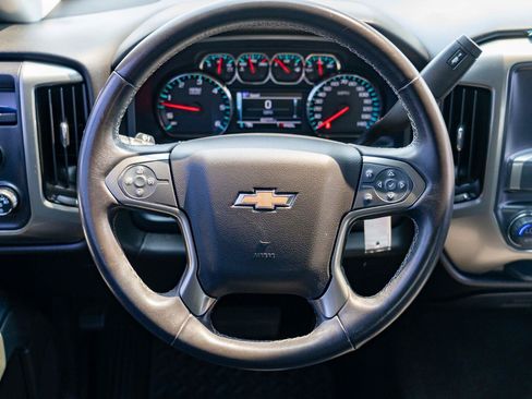 Used 2018 Chevrolet Silverado 1500 LT w/ LT Eassist Package AWD/4WD image 17