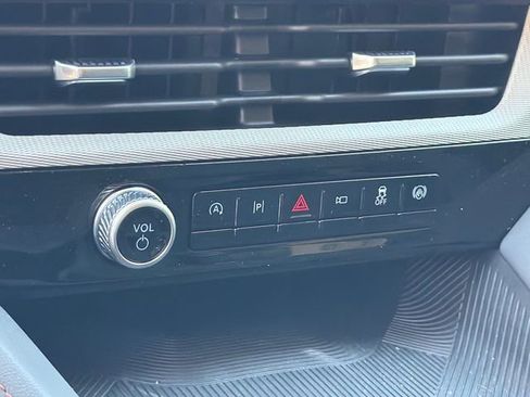 New 2026 Ford Explorer Active w/ Active Comfort Package image 32