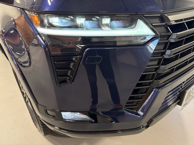 Used 2024 Lexus GX 550 w/ Accessory Package (Z1) AWD/4WD image 37