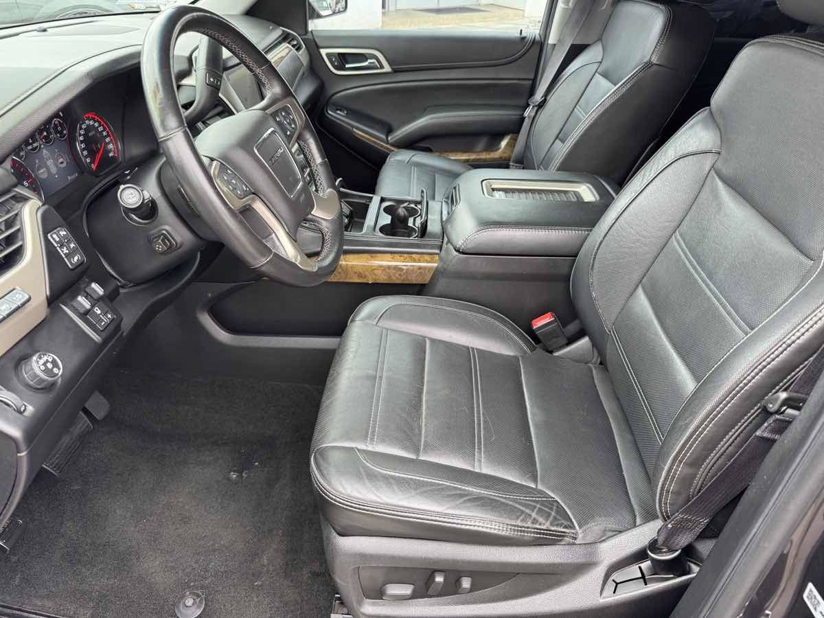 Used 2016 GMC Yukon Denali w/ Open Road Package RWD image 27