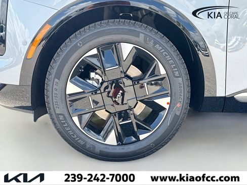 New 2026 Kia Sportage SX FWD image 40