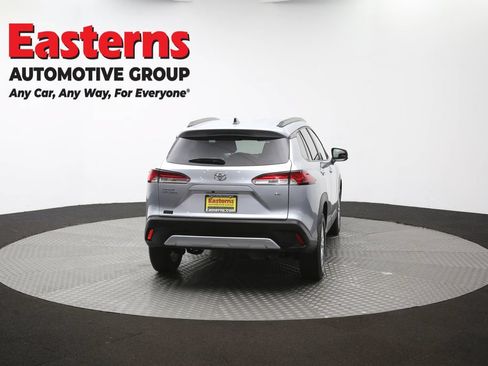 Used 2025 Toyota Corolla Cross LE FWD image 36